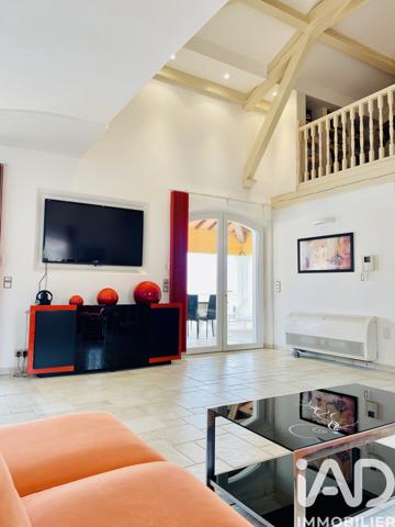 Maison à vendre 20 pièces 630 m² Roquebrune-sur-Argens