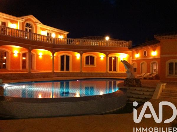 Maison à vendre 20 pièces 630 m² Roquebrune-sur-Argens