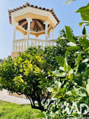 Maison à vendre 20 pièces 630 m² Roquebrune-sur-Argens