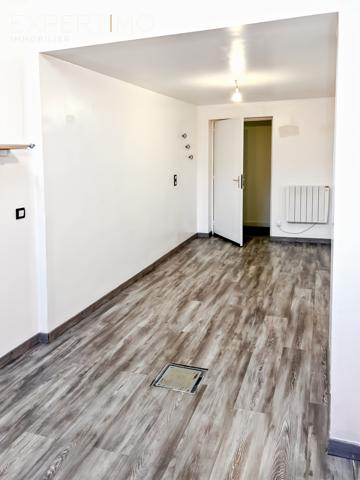 Égly (91520) Local d'activité de 15 m2 - secteur Egly / Arpajon