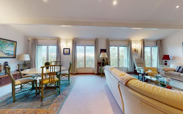 Appartement à vendre    6 pièces • 168,20 m2 Lyon 4