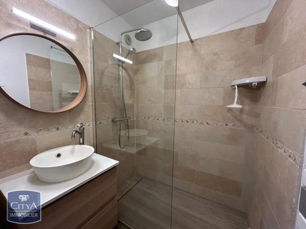 Appartement à louer 3 pièces 61m²