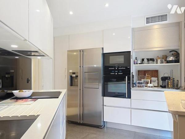 APPARTEMENT 4 PIECES RESIDENCE DE GRAND STANDING A CANNES OXFORD.