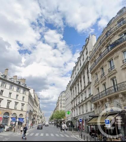 à vendre  81 m 2   PARIS  - 75010