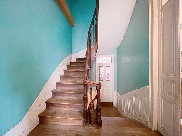 Maison Angers 9 pièce(s) 221 m²