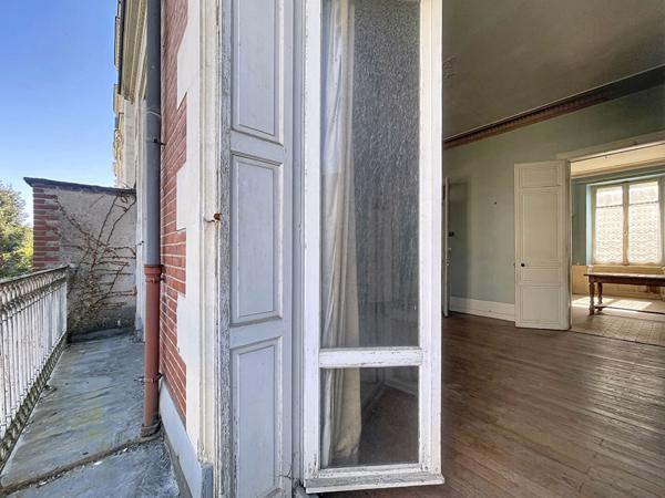 Maison Angers 9 pièce(s) 221 m²