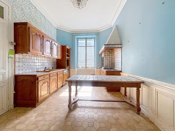 Maison Angers 9 pièce(s) 221 m²