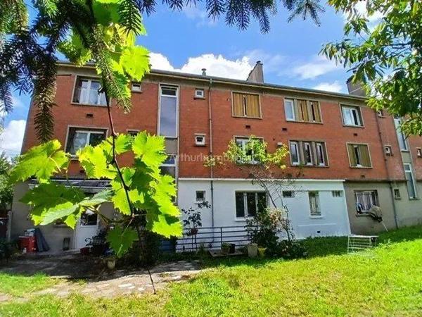 Vente                                                      Appartement
                        
                     3 pièces                      46 m2                     à Villeneuve-Saint-Georges