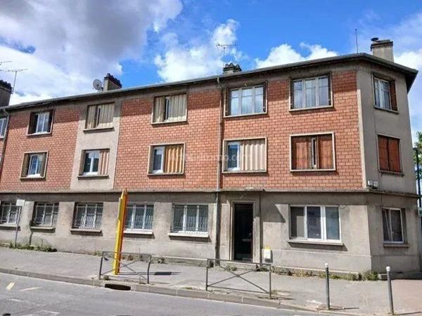 Vente                                                      Appartement
                        
                     3 pièces                      46 m2                     à Villeneuve-Saint-Georges
