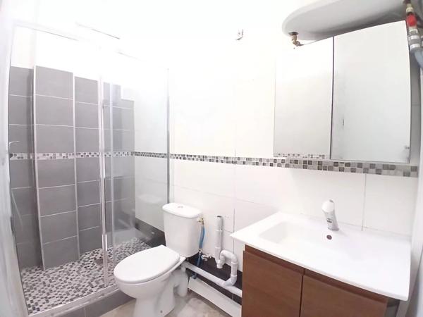 Vente                                                      Appartement
                        
                     3 pièces                      46 m2                     à Villeneuve-Saint-Georges