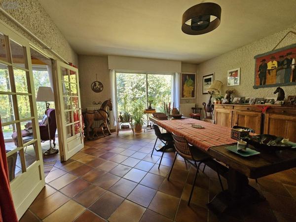 Maison individuelle à vendre à Bressuire dans les Deux-Sèvres (79300), ref : 79025- 299-79025