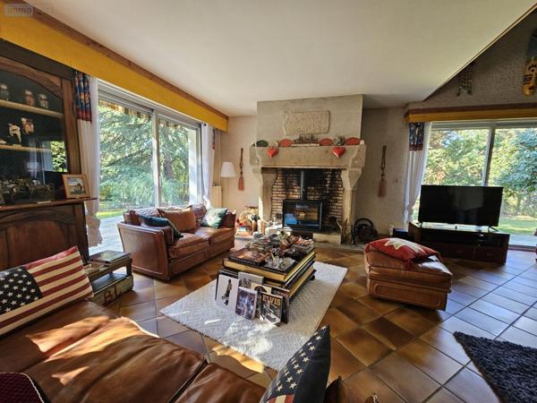 Maison individuelle à vendre à Bressuire dans les Deux-Sèvres (79300), ref : 79025- 299-79025