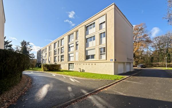 Appartement à vendre    3 pièces • 64 m2 Olivet