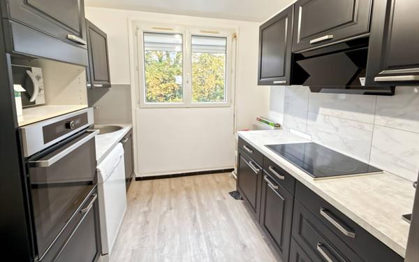 Appartement à vendre    3 pièces • 64 m2 Olivet