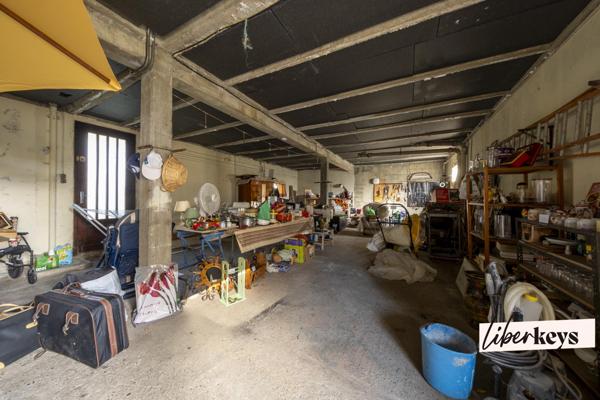 Maison  sur sous sol.