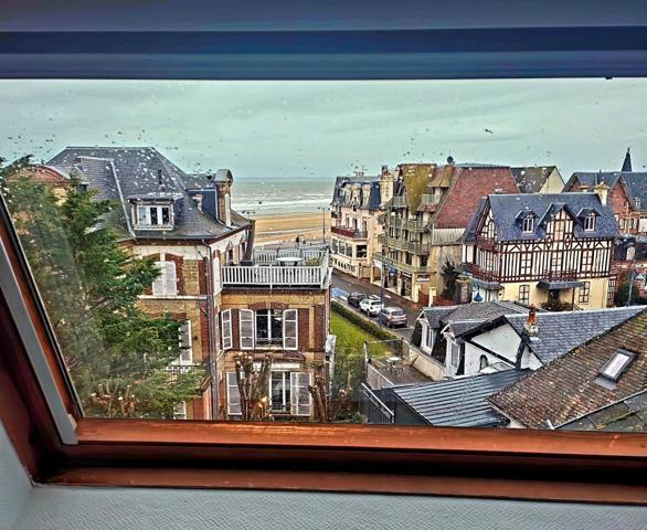 Appartement-VUE MER 30m²- Centre ville- Plage à 2'