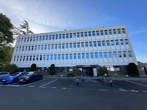 Centre Ville A Vendre Bureaux , Laval Centre Ville A Vendre Bureaux , Laval