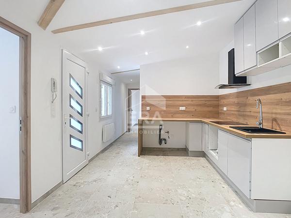 Petit type 3 neuf avec terrasse