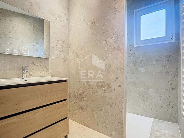 Petit type 3 neuf avec terrasse