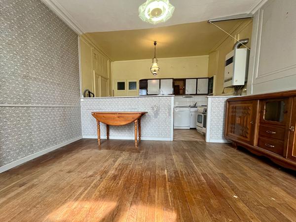 A VENDRE, Maison Bourgeoise à Dinan ,Vue Exceptionnelle sur la Basilique Saint Sauveur