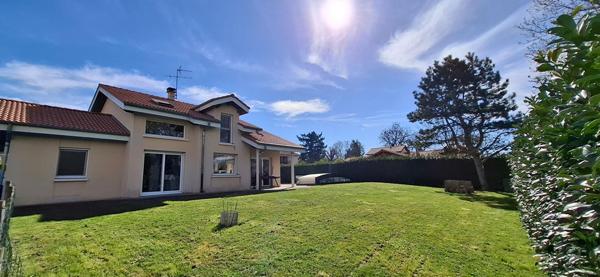 Maison Saint Just  140 m2 et piscine