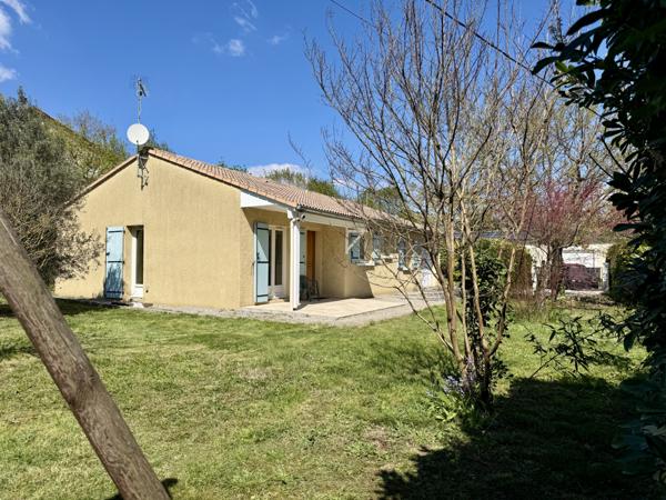 Aubenas (07200) Jolie Maison Plain-pied avec Jardin Arboré…