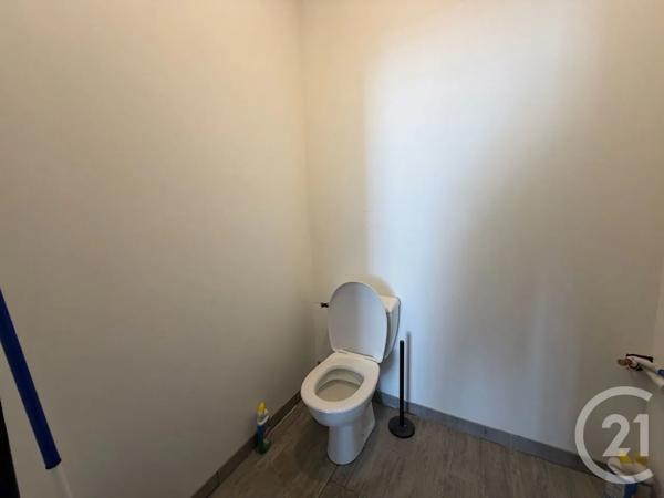Maison à vendre  4 pièces - 536,25 m 2   CHATEAUDUN  - 28