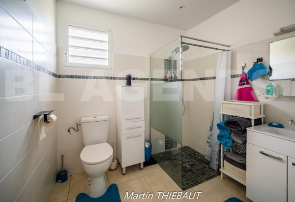 Une maison T3 lumineuse, bien pensée et encore sous garantie décennale : un bien rare à découvrir au