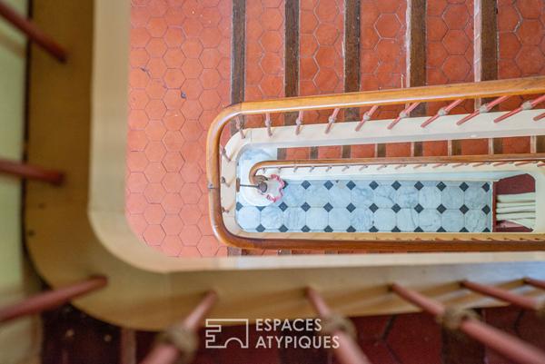 Élégance Intemporelle et Panorama d’Exception à Antibes