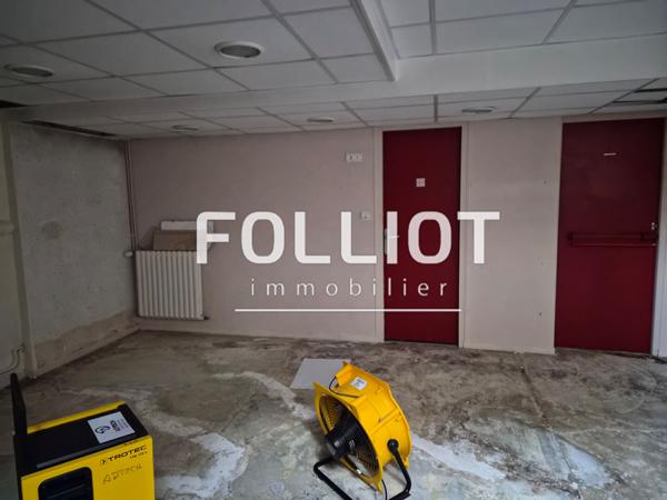 A LOUER - centre ville de VIRE - LOCAL COMMERCIAL de 115 m² AVEC BEL EMPLACEMENT