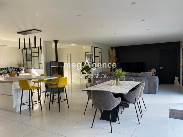 Maison à TALMONT-SAINT-HILAIRE, 85440 - 7 pièces 236m²