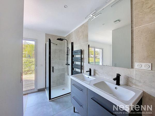 A Vendre Maison neuve construite en 2024 avec trois chambres, garage et jardin