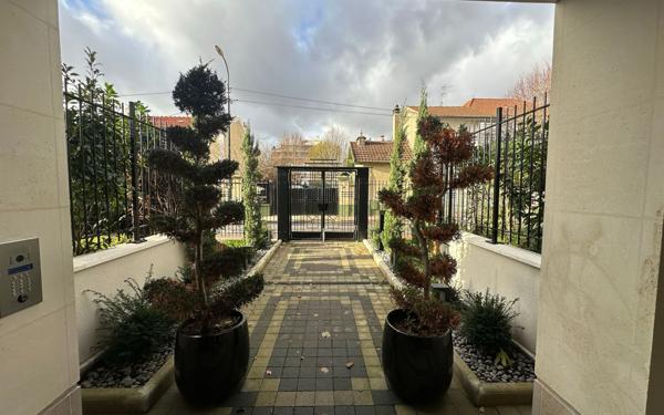 Appartement à vendre    4 pièces • 144 m2 La Varenne - Saint-Maur-des-Fossés