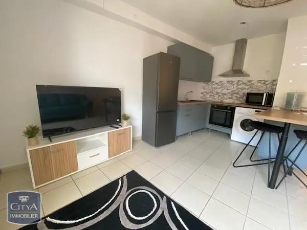 Appartement à louer 2 pièces 36m² Saint-Denis (97490)