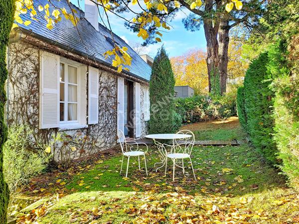 Orvault Berthelotière : EN VENTE ! Maison 165 m² habitables, 5 chambres, vue époustoufflante sur la Vallée du Cens