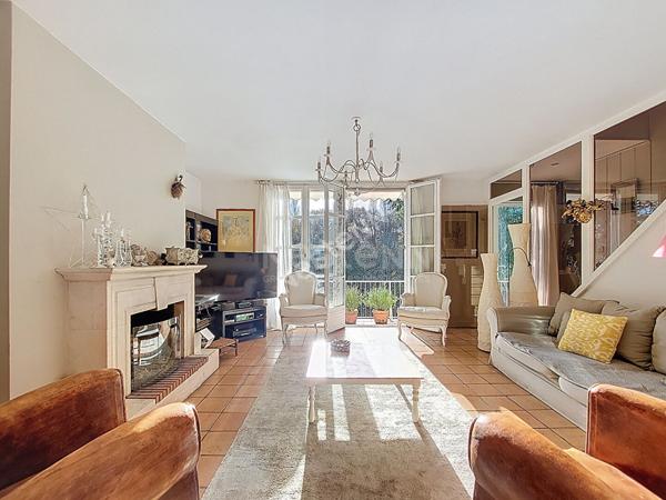 Orvault Berthelotière : EN VENTE ! Maison 165 m² habitables, 5 chambres, vue époustoufflante sur la Vallée du Cens