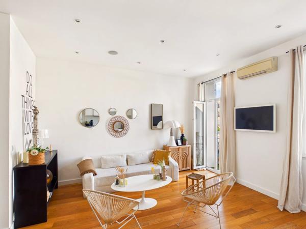 Aix-en-Provence – Centre historique Appartement T2 – 44 m² avec balcon et vue dégagée