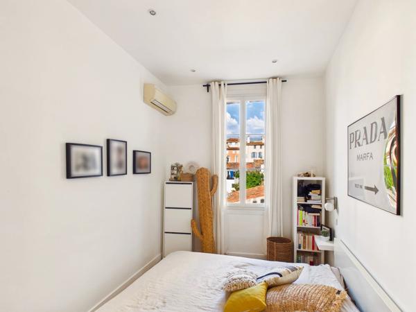 Aix-en-Provence – Centre historique Appartement T2 – 44 m² avec balcon et vue dégagée