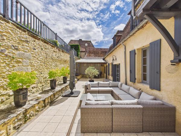 Charmante maison avec piscine à Le Bugue.