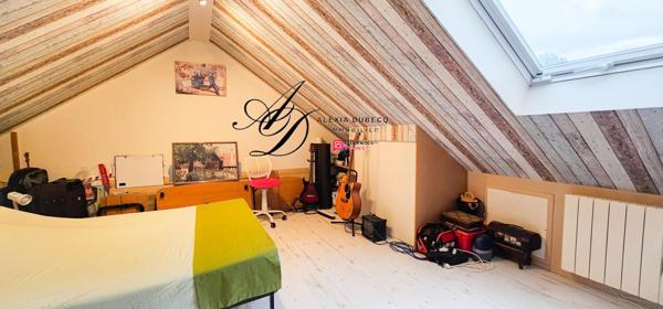 EXCLUSIVITÉ  Emeraude : Maison familiale env. 110 m² habitables, 4 chambres  Champs-sur-Marne