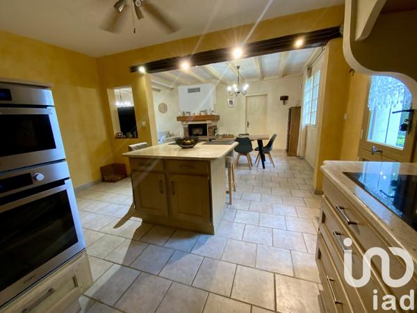 Maison à vendre 6 pièces 144 m² Saint-Hilaire-de-Court