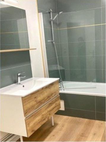 T2 rénové de 43 m² – Dernier étage  avec ascenseur – Rue des Hauts-Pavés / Place Viarme