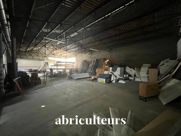 Local industriel avec bureaux en vente à Châteaudun 28200