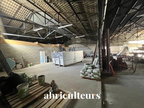 Local industriel avec bureaux en vente à Châteaudun 28200