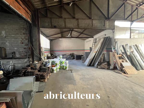 Local industriel avec bureaux en vente à Châteaudun 28200