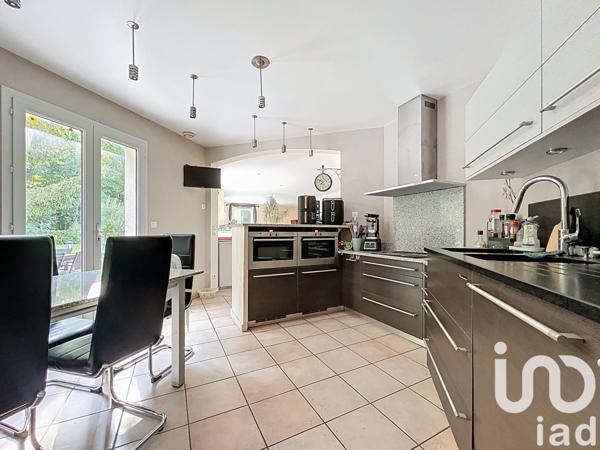 Maison à vendre 6 pièces 227 m² Briis-sous-Forges