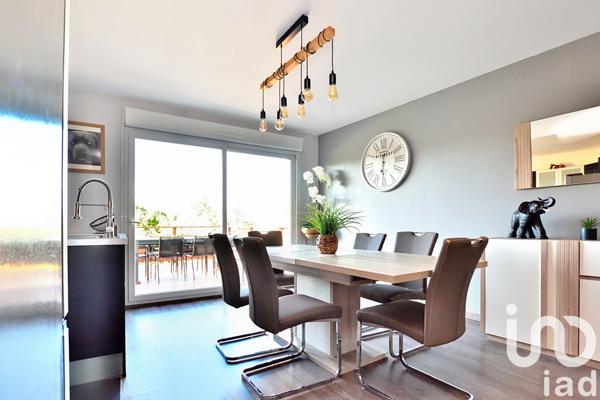 Location maison 6 pièces 100 m² Leyr