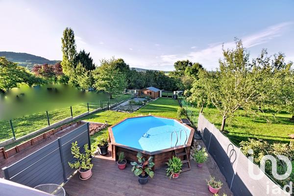 Location maison 6 pièces 100 m² Leyr