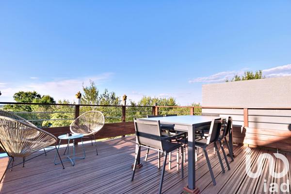 Location maison 6 pièces 100 m² Leyr