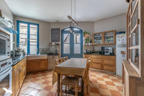 Maison à vendre |  Léognan |  8 pièces | 187 m²